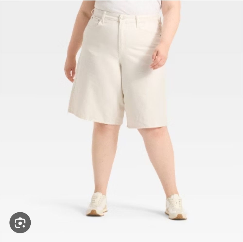 NWT Universal Thread High Rise Long Shorts